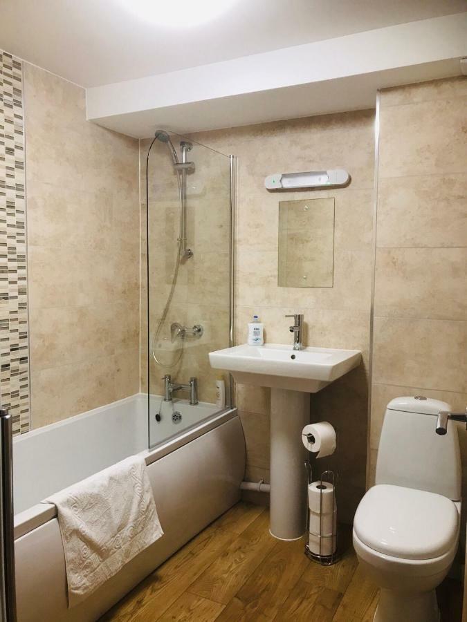 Beautiful Apartment,No 1, With Parking Ilfracombe Exterior photo